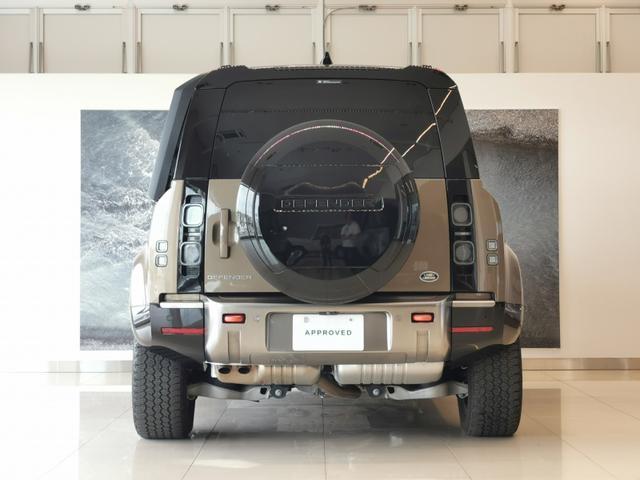 ディフェンダー １１０Ｘ　Ｄ３００　ディーゼルターボ　４ＷＤ　エアサス　サンルーフ　ルーフラダー　ＯＰ２０ＡＷ１１．４タッチスクリーン　２０インチＳｔｙｌｅ　５０９８ダークグレイ　コールドクライメート（29枚目）