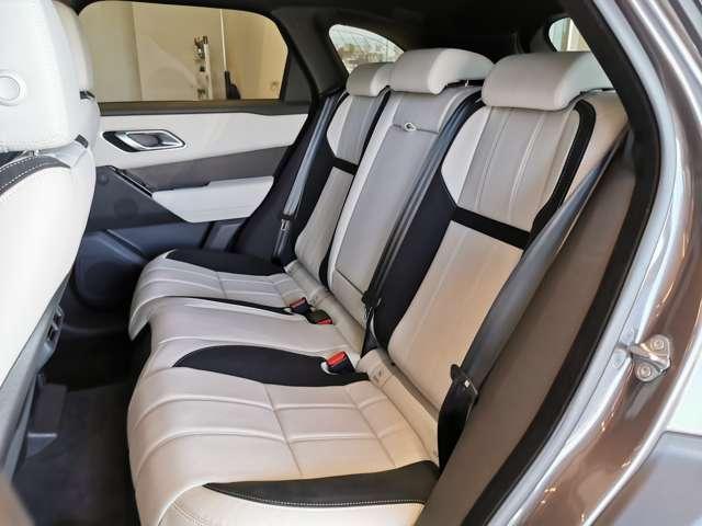 レンジローバーヴェラール 　５６台限定車　１オーナー　サンルーフ　エアサスペンション　２２インチスタイル９００７アロイホイール（サテンライトシルバーコントラストダイヤモンドターンドフィニッシュ）　ヒーター＆クーラーシート（24枚目）