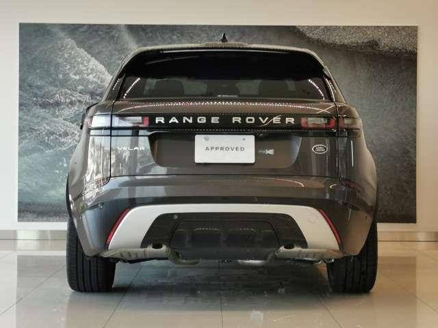 レンジローバーヴェラール 　５６台限定車　１オーナー　サンルーフ　エアサスペンション　２２インチスタイル９００７アロイホイール（サテンライトシルバーコントラストダイヤモンドターンドフィニッシュ）　ヒーター＆クーラーシート（31枚目）