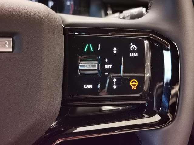 レンジローバーイヴォーク 　１オーナー　カルパチアングレー　ヒーター付きフロントシート　禁煙車　アダプティブクルーズコントロール　レーンキープアシスト　ステアリングホイールヒーター　インタラクティブドライバーディスプレイ（6枚目）