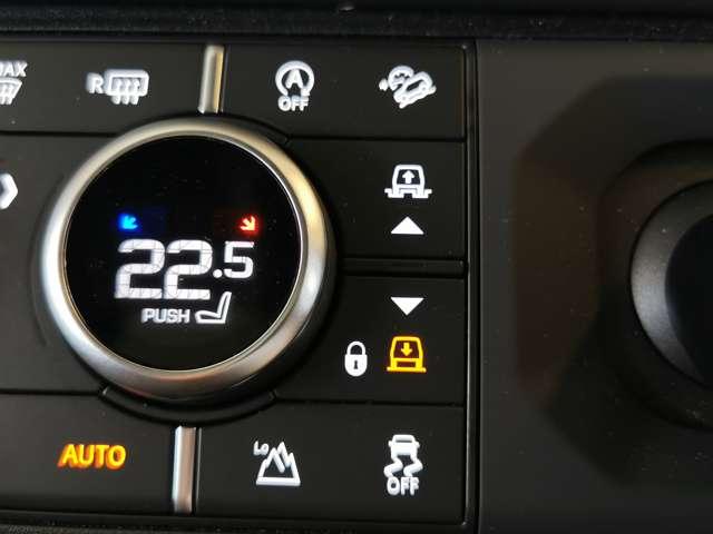 ディフェンダー １１０Ｘ　Ｄ３００　フィックスドサイドステップ　スライディングパノラミックルーフ　禁煙車１４Ｗａｙ電動フロントシート（ヒーター＆クーラー）　ヘッドアップディスプレイ（11枚目）