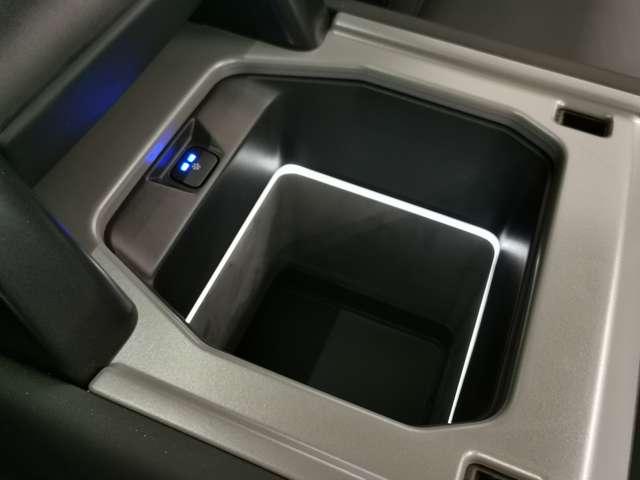 ディフェンダー １１０Ｘ　Ｄ３５０　サンルーフ　２２インチＡＷ　ＨＵＤ　ＭＥＲＩＤＩＡＮ　ＡＣＣ　禁煙車スライディングパノラミックルーフ　２２インチスタイル１０７５　サテンフィルム（8枚目）