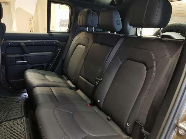 ディフェンダー １１０Ｘ　Ｄ３５０　サンルーフ　２２インチＡＷ　ＨＵＤ　ＭＥＲＩＤＩＡＮ　ＡＣＣ　禁煙車スライディングパノラミックルーフ　２２インチスタイル１０７５　サテンフィルム（25枚目）