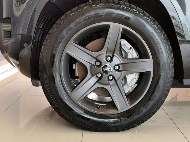 ディフェンダー 110X-ダイナミックSE D350 ディーゼルターボ 4WD 禁煙車 ワンオーナー 電子制御エアサスペンション(6枚目)