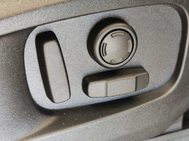 ディフェンダー 110X-ダイナミックSE D350 ディーゼルターボ 4WD 禁煙車 ワンオーナー 電子制御エアサスペンション(8枚目)