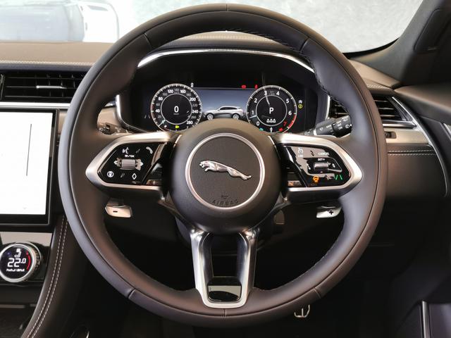 Fペイス R-ダイナミック SE P250 4WD 禁煙車 サンルーフ コールドクライメートパック リアシートリモートリリースレバー プライバシーガラス(11枚目)