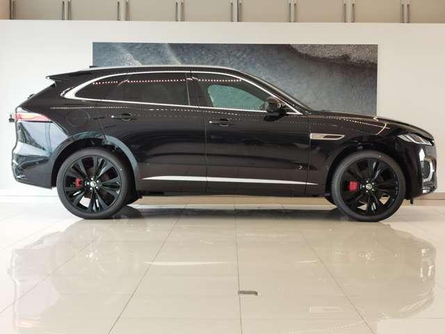 Fペイス R-ダイナミック SE P250 4WD 禁煙車 サンルーフ コールドクライメートパック リアシートリモートリリースレバー プライバシーガラス(23枚目)