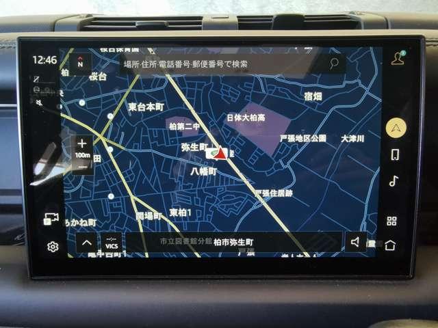 ディフェンダー １１０アーバナイト’２２　ディーゼルターボ　４ＷＤ　禁煙車　７人乗り　２２インチｓｔｙｌｅ５０９８　スライディングパノラミックルーフ（15枚目）