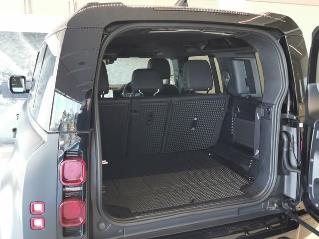 ディフェンダー １１０イースナーエディション　イースナーエディション　ディーゼルターボ　４ＷＤ　エクステンデッドブラックエクステリアパック　サテンプロテクティブフィルム　マトリクスＬＥＤヘッドライト　シグネチャーＤＲＬ付　エアサスペンションパック（14枚目）