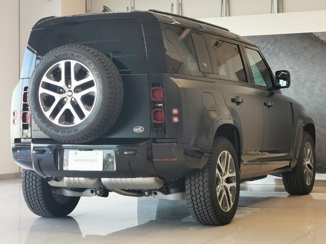 ディフェンダー １１０イースナーエディション　イースナーエディション　ディーゼルターボ　４ＷＤ　エクステンデッドブラックエクステリアパック　サテンプロテクティブフィルム　マトリクスＬＥＤヘッドライト　シグネチャーＤＲＬ付　エアサスペンションパック（20枚目）