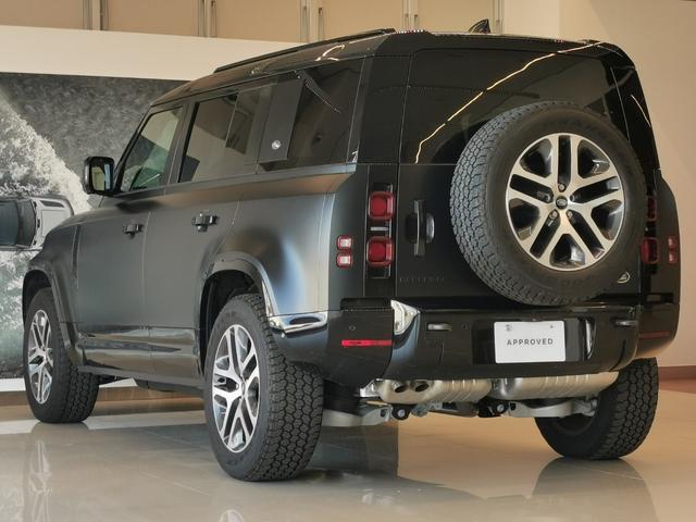 ディフェンダー １１０イースナーエディション　イースナーエディション　ディーゼルターボ　４ＷＤ　エクステンデッドブラックエクステリアパック　サテンプロテクティブフィルム　マトリクスＬＥＤヘッドライト　シグネチャーＤＲＬ付　エアサスペンションパック（22枚目）
