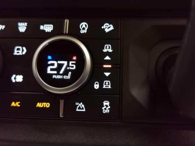 ディフェンダー ９０Ｘ－ダイナミックＨＳＥ　Ｄ３５０　ディーゼルターボ　４ＷＤ　１オーナー　禁煙車　エアサスペンションパック　マットプロテクティブフィルム　ブラックルーフレール（11枚目）