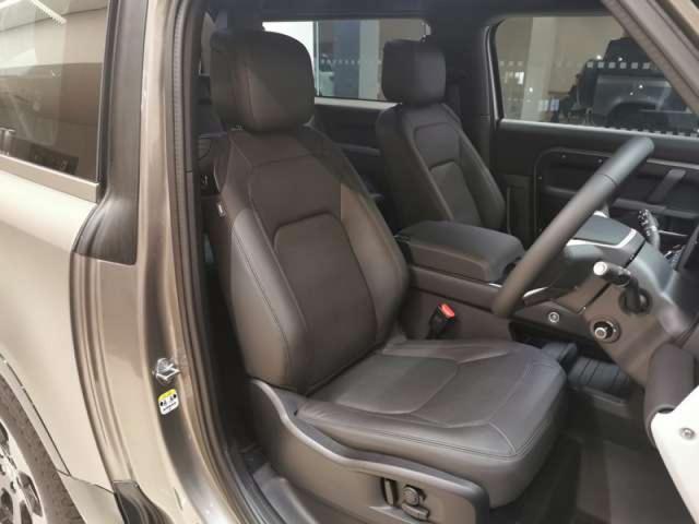 ディフェンダー ９０Ｘ－ダイナミックＨＳＥ　Ｄ３５０　ディーゼルターボ　４ＷＤ　１オーナー　禁煙車　エアサスペンションパック　マットプロテクティブフィルム　ブラックルーフレール（21枚目）