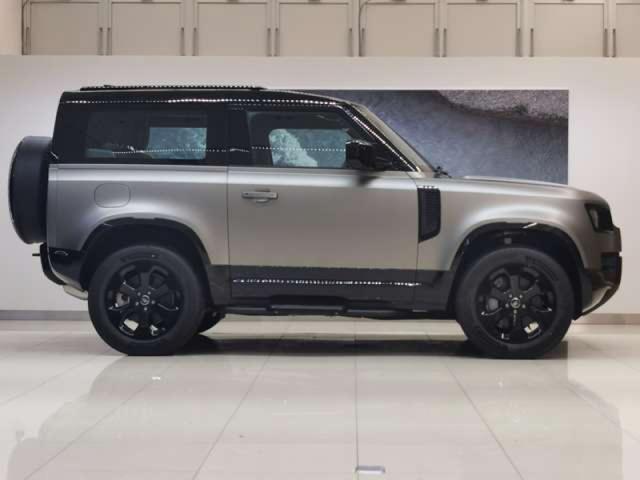 ディフェンダー ９０Ｘ－ダイナミックＨＳＥ　Ｄ３５０　ディーゼルターボ　４ＷＤ　１オーナー　禁煙車　エアサスペンションパック　マットプロテクティブフィルム　ブラックルーフレール（32枚目）