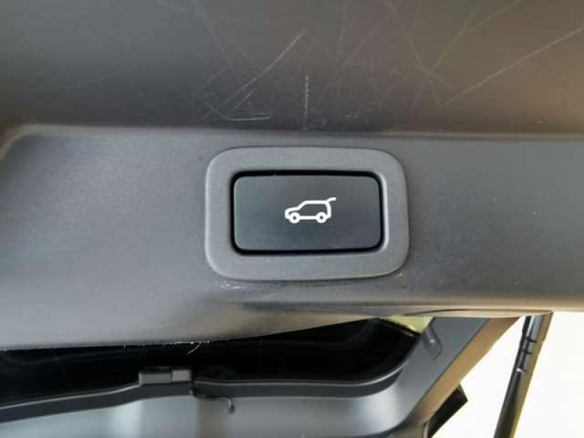 レンジローバースポーツ ＳＶＲ　４ＷＤ　禁煙車　電子制御エアサスペンション　Ｖ８スパーチャージャー（26枚目）