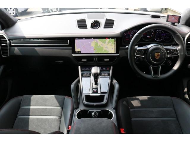 カイエン ＧＴＳ　ＧＴＳレッドインテリアＰ　スポーツクロノＰ　１オーナー　パノラマＳＲ　純正ＰＣＭナビ　３６０度カメラ　ＡｐｐｌｅＣａｒＰｌａｙ　電動Ｒゲート　マトリックスＬＥＤ　ＡＣＣ　ＲＳ２１ＡＷ　２年保証（18枚目）