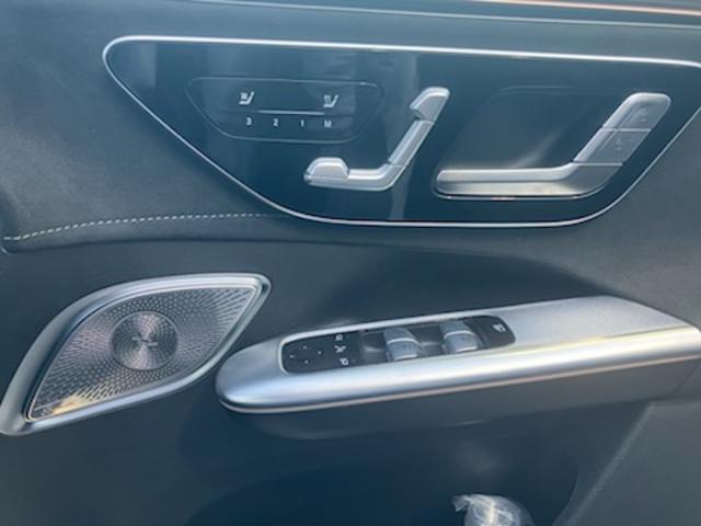 ＥＱＥ ＳＵＶ ＥＱＥ３５０　４マチック　ＳＵＶ　ローンチエディション　Ｂｌｕｅｔｏｏｔｈ接続　ＥＴＣ　ＬＥＤヘッドライト　ＴＶ　アイドリングストップ　クルーズコントロール　コネクテッド機能　サイドカメラ　サンルーフ・ガラスルーフ　シートエアコン　シートヒーター（20枚目）