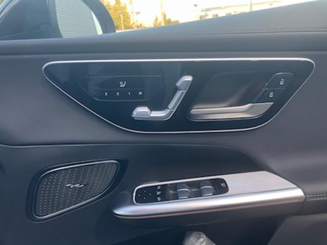 ＧＬＣ ＧＬＣ３５０　ｅ　４マチック　スポーツ　エディションスター　アンビエントライトプレミアム　Ｂｌｕｅｔｏｏｔｈ接続　ＥＴＣ　ＬＥＤヘッドライト　ＴＶ　クルーズコントロール　コネクテッド機能　サイドカメラ　サンルーフ・ガラスルーフ　シートヒーター　トランクスルー（10枚目）