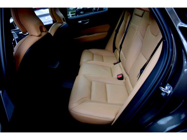 ＸＣ６０ Ｔ８　ツインエンジン　ＡＷＤ　インスクリプション　パノラマルーフ　ベージュレザー　Ｂｏｗｅｒｓ　Ｗｉｌｋｉｎｓサウンド　３６０°カメラ　２０インチアルミ　ブラインドスポットモニター　レーンアシスト　Ｃａｒ　Ｐｌａｙ　前後ドライブレコーダー（17枚目）