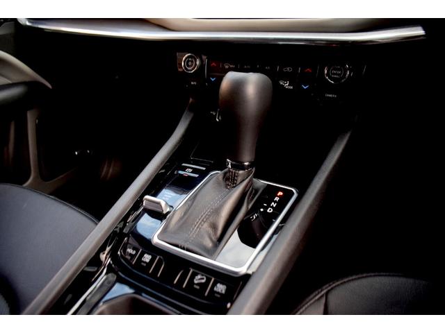 ジープ・コンパス リミテッド 1オーナー 360°カメラ シートヒーター 革シート レーンアシスト カープレイ(18枚目)