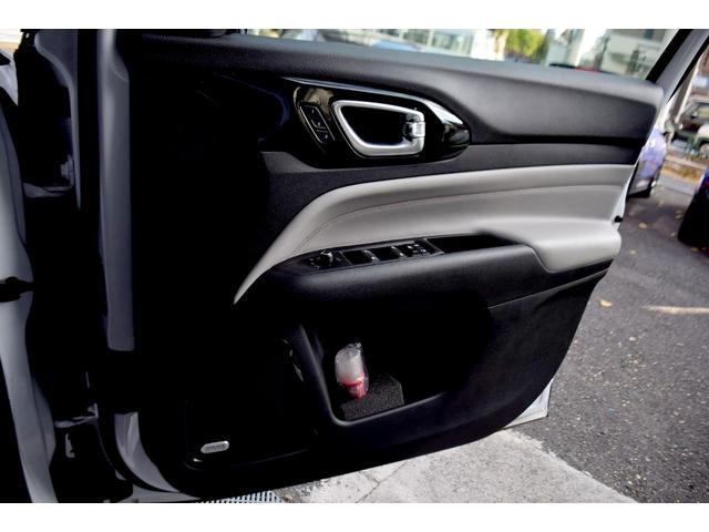 ジープ・コンパス リミテッド 1オーナー 360°カメラ シートヒーター 革シート レーンアシスト カープレイ(22枚目)