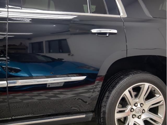 キャデラックエスカレード プレミアム　４ＷＤ　サンルーフ　フリップダウンモニター（38枚目）