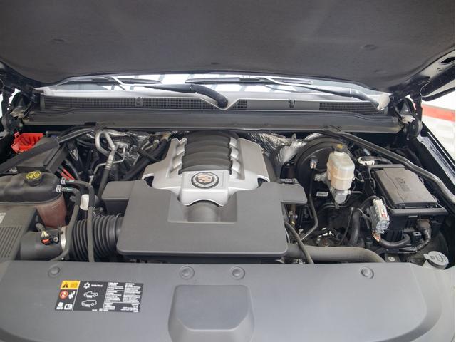 キャデラックエスカレード プレミアム　４ＷＤ　サンルーフ　フリップダウンモニター（43枚目）