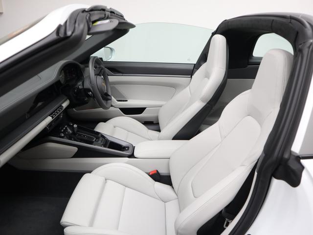 911 911タルガ4GTS 内装2トーンレーザー 20/21インチRSスパイダーデザインホイール アダプティブスポーツシート スポーツクロノパッケージ スポーツエグゾースト パワーステアリングプラス ACC レーンキープ(17枚目)