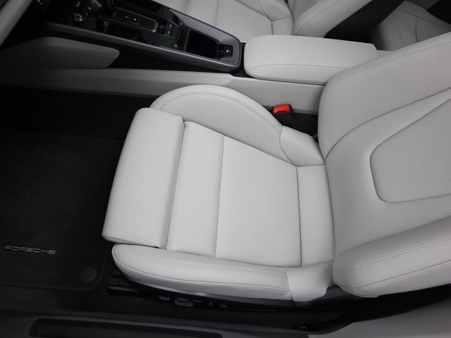 911 911タルガ4GTS 内装2トーンレーザー 20/21インチRSスパイダーデザインホイール アダプティブスポーツシート スポーツクロノパッケージ スポーツエグゾースト パワーステアリングプラス ACC レーンキープ(18枚目)