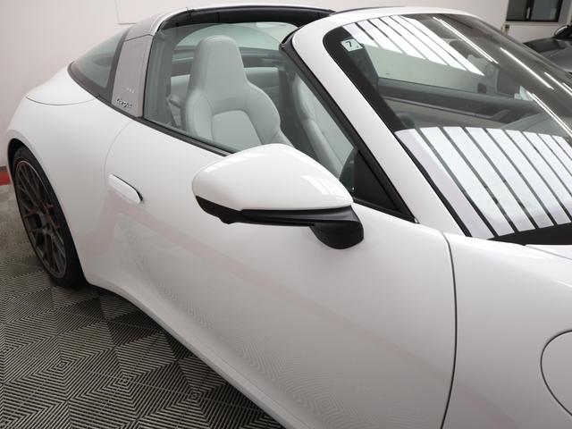 911 911タルガ4GTS 内装2トーンレーザー 20/21インチRSスパイダーデザインホイール アダプティブスポーツシート スポーツクロノパッケージ スポーツエグゾースト パワーステアリングプラス ACC レーンキープ(26枚目)