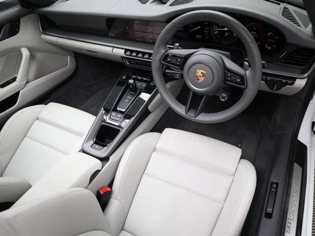 911 911タルガ4GTS 内装2トーンレーザー 20/21インチRSスパイダーデザインホイール アダプティブスポーツシート スポーツクロノパッケージ スポーツエグゾースト パワーステアリングプラス ACC レーンキープ(31枚目)