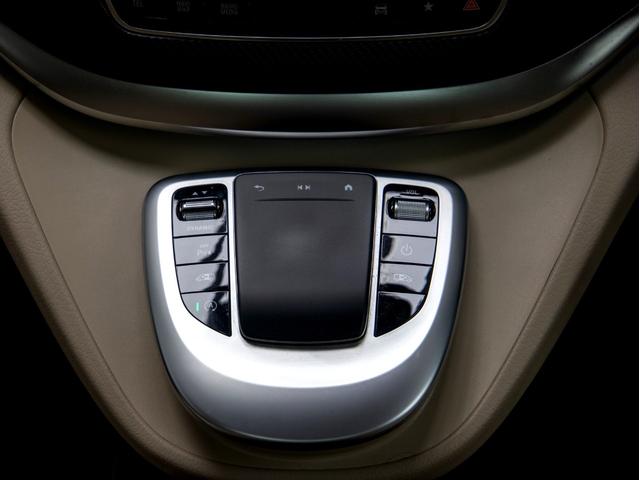 MERCEDES BENZ V-CLASS V220D AVANTGARDE LONG AMG LINE PACKAGE