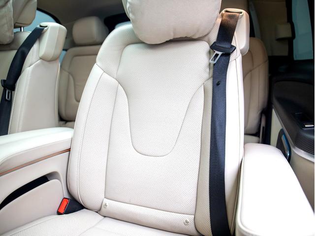 MERCEDES BENZ V-CLASS V220D AVANTGARDE LONG AMG LINE PACKAGE