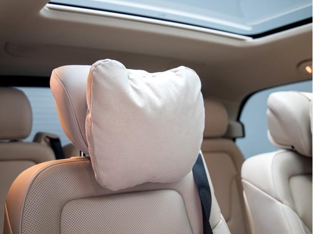 MERCEDES BENZ V-CLASS V220D AVANTGARDE LONG AMG LINE PACKAGE