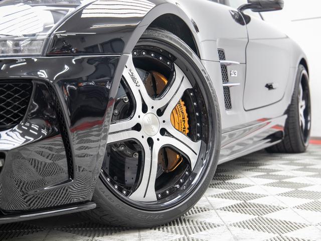 ＳＬＳ ＡＭＧ ベースグレード　ＳＬＳ　ＡＭＧ　禁煙　屋内保管　ＭＥＣデザインエアロ　アルミ　Ｂａｎｇ＆Ｏｌｕｆｓｅｎ　ＢｅｏＳｏｕｎｄ　ＡＭＧサウンドシステム　フルレザー　カーボンインテリア（21枚目）