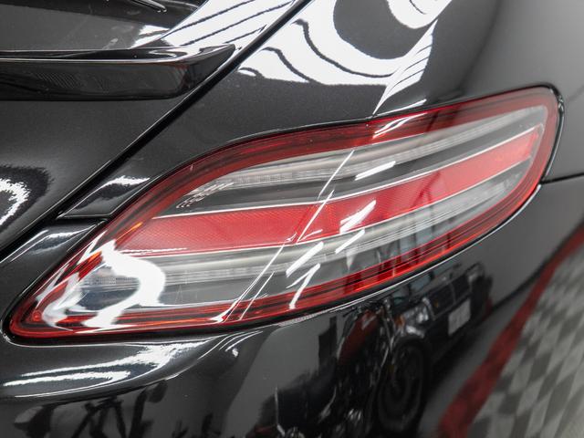 ＳＬＳ ＡＭＧ ベースグレード　ＳＬＳ　ＡＭＧ　禁煙　屋内保管　ＭＥＣデザインエアロ　アルミ　Ｂａｎｇ＆Ｏｌｕｆｓｅｎ　ＢｅｏＳｏｕｎｄ　ＡＭＧサウンドシステム　フルレザー　カーボンインテリア（48枚目）