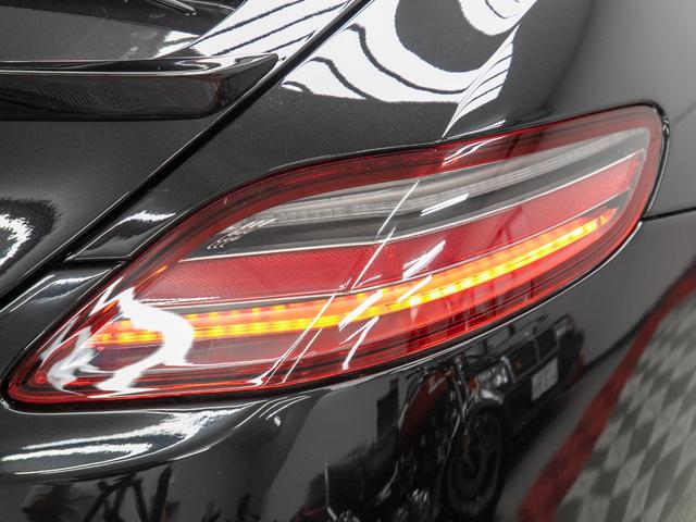 ＳＬＳ ＡＭＧ ベースグレード　ＳＬＳ　ＡＭＧ　禁煙　屋内保管　ＭＥＣデザインエアロ　アルミ　Ｂａｎｇ＆Ｏｌｕｆｓｅｎ　ＢｅｏＳｏｕｎｄ　ＡＭＧサウンドシステム　フルレザー　カーボンインテリア（49枚目）