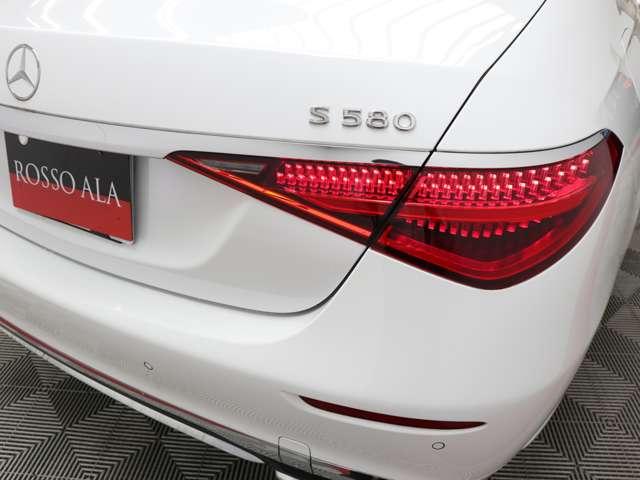 Sクラス S580 4マチック ファーストクラスパッケージ 1オーナー 右H 21インチAW レーダーセーフティ 後席モニター 冷蔵庫 360°カメラ ベンチレーション アンビエント ドラレコ ブルメスタ ヘッドアップディスプレイ パフュームアトマイザー(74枚目)