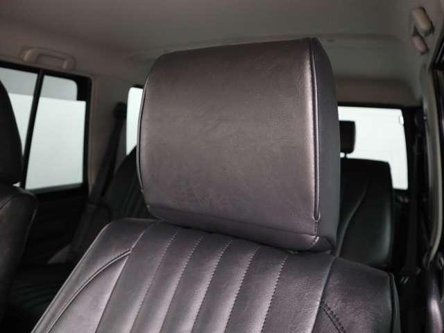 ランドクルーザー７０ ＡＸ　ディーゼルターボ　４ＷＤ　ＪＡＯＳパーツ！インテリアパネル　カロッツエリアサイバーナビ　デジタルインナーミラー　ＬＥＤフォグ　本革ステア　ＲＡＹＳ１６ＡＷ　グッドリッジブロックタイヤ　社外スピーカー（22枚目）