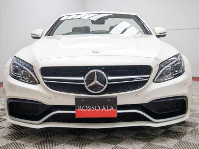 Cクラス C63 Sカブリオレ レーダーセーフティPKG エアバランスPKG Burmesterサウンド LEDインテリジェントライトシステム ブラックナッパレザーシート DINAMICAコンビハンドル シートヒーター ドラレコ E(3枚目)