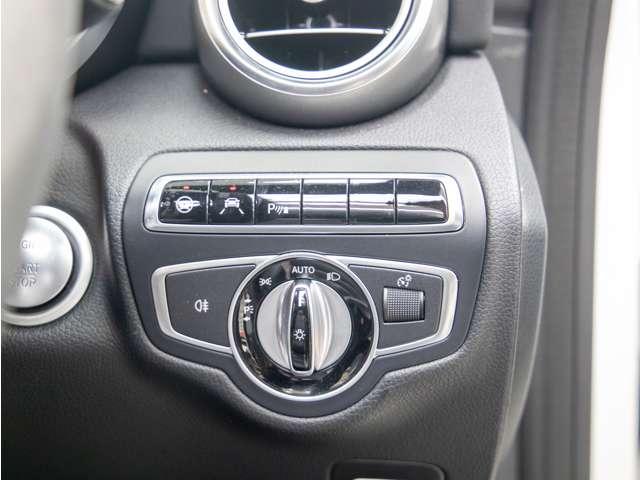 Cクラス C63 Sカブリオレ レーダーセーフティPKG エアバランスPKG Burmesterサウンド LEDインテリジェントライトシステム ブラックナッパレザーシート DINAMICAコンビハンドル シートヒーター ドラレコ E(51枚目)