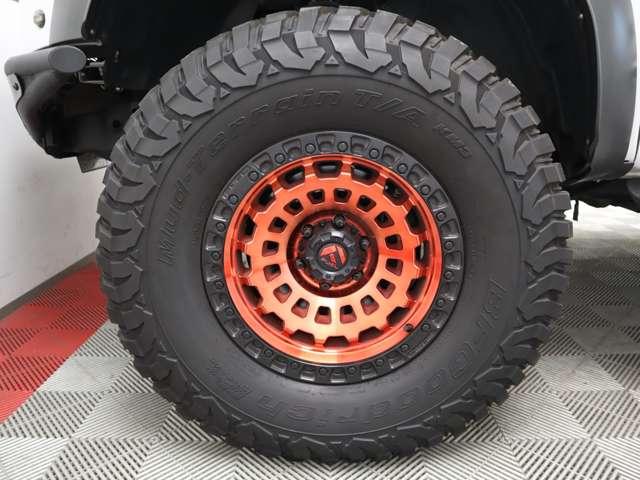 F-150 SVT ラプター フルカスタム whippleスーパーチャージャー700hpキット fabtec4インチリフトアップ iconビレットアッパーアーム fuel ZEPHYR18インチAW BFグッドリッチkm3 37×(63枚目)