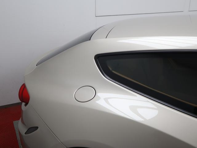 ＦＦ Ｆ１　ＤＣＴ　４ＷＤ　Ｖ１２　可変ブリリアントマフラー純正有　タンカラー革シート　パワーシート　ナビ　バックカメラ　パークセンサー　カーボンセラミックブレーキ　２０インチ鍛造ホイール　プロテクションフィルム（56枚目）