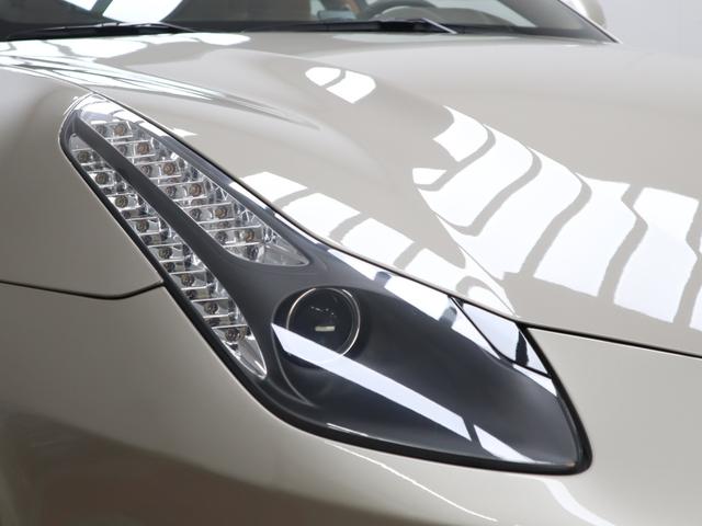 ＦＦ Ｆ１　ＤＣＴ　４ＷＤ　Ｖ１２　可変ブリリアントマフラー純正有　タンカラー革シート　パワーシート　ナビ　バックカメラ　パークセンサー　カーボンセラミックブレーキ　２０インチ鍛造ホイール　プロテクションフィルム（68枚目）