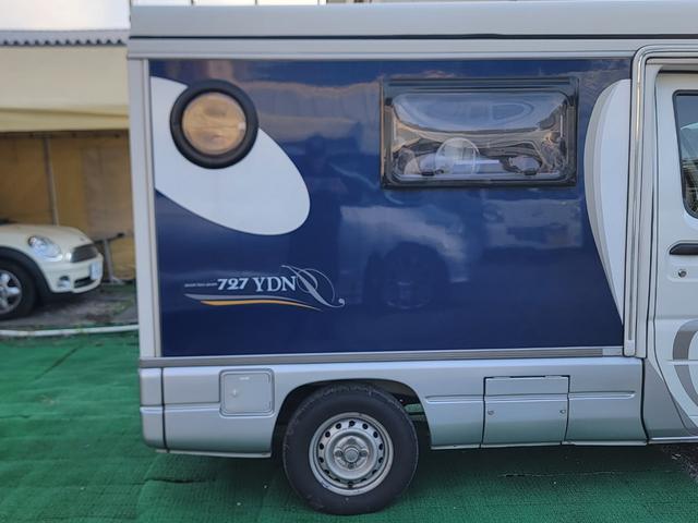 NT100クリッパートラック  インディ727 キャンピング オートマチック ポータブルナビ バックカメラ ETC ドライブレコーダー 乗車定員4人就寝4人 ポップアップルーフ FFヒーター インバーター 12ヶ月走行距離無制限保証(52枚目)