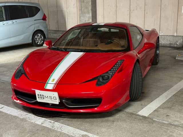４５８スパイダー ベースグレード　カーボンＬＥＤステアリング　フロントリフター　バックカメラ　ＢＢＳアルミホイール　パワーシート　イエローレブカウンター（7枚目）