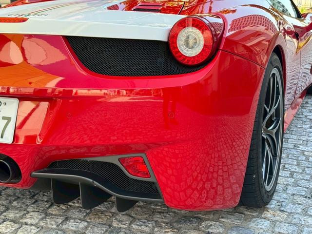 ４５８スパイダー ベースグレード　カーボンＬＥＤステアリング　フロントリフター　バックカメラ　ＢＢＳアルミホイール　パワーシート　イエローレブカウンター（20枚目）