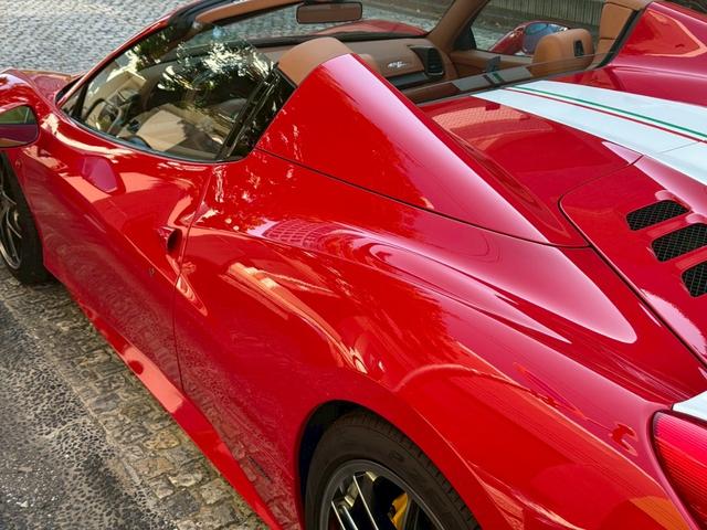 ４５８スパイダー ベースグレード　カーボンＬＥＤステアリング　フロントリフター　バックカメラ　ＢＢＳアルミホイール　パワーシート　イエローレブカウンター（23枚目）