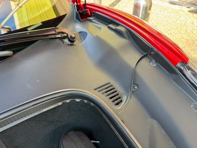４５８スパイダー ベースグレード　カーボンＬＥＤステアリング　フロントリフター　バックカメラ　ＢＢＳアルミホイール　パワーシート　イエローレブカウンター（31枚目）