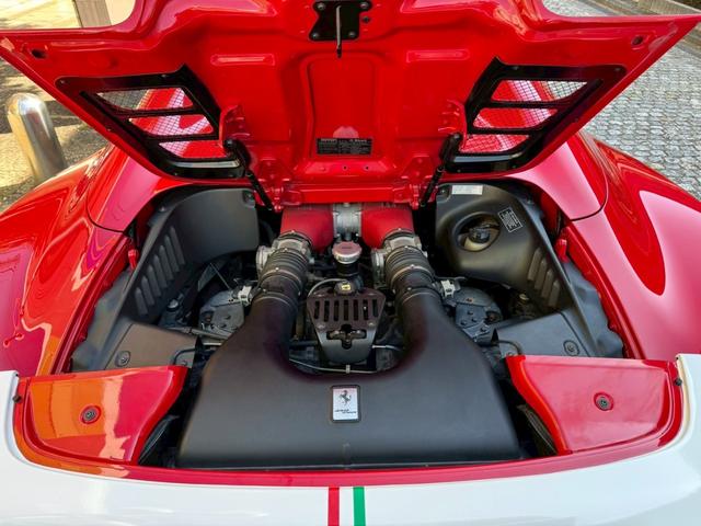 ４５８スパイダー ベースグレード　カーボンＬＥＤステアリング　フロントリフター　バックカメラ　ＢＢＳアルミホイール　パワーシート　イエローレブカウンター（34枚目）